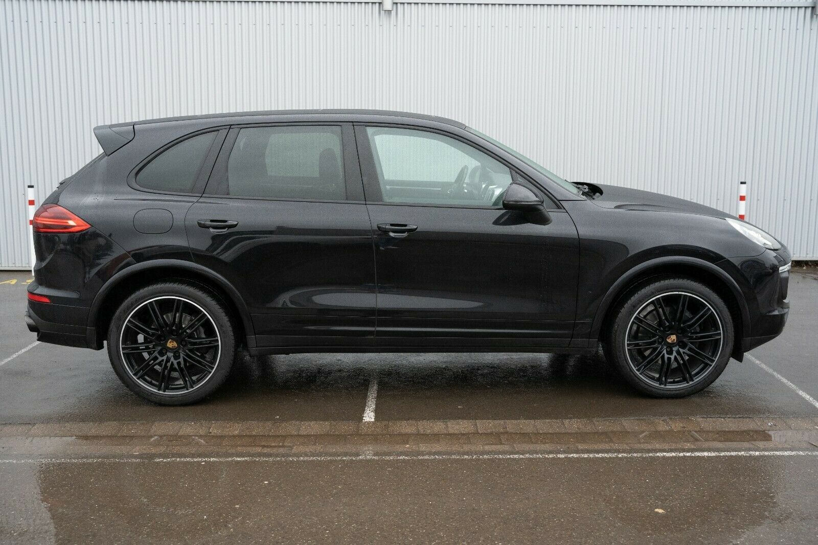 Fahrzeugabbildung Porsche CAYENNE 3.0 V6 PLATINUM PANO BOSE APPROVED