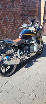 BMW R1250 RS in Sonderlackierung - Angebote