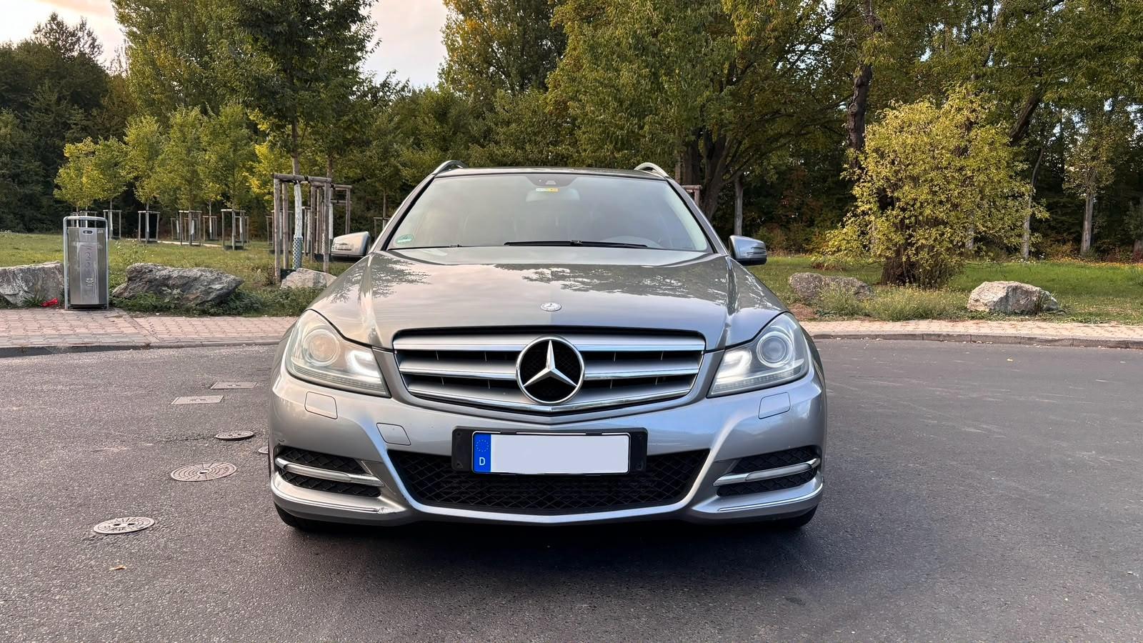 Mercedes-Benz C220 2012 — photo 5