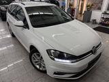 Volkswagen Golf VII 1.6 TDI*AUT*NAV*ACC*PDC*MASS*STDH*ZHNRN - Volkswagen Golf mit Diesel-Antrieb: Standheizung, Kombi
