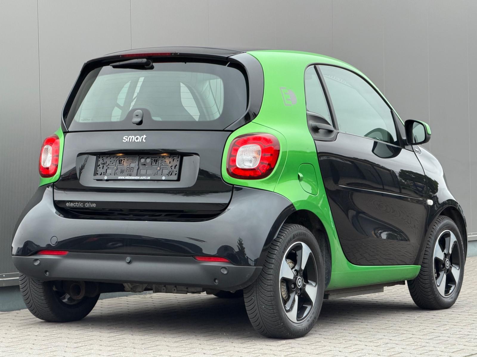 Smart ForTwo EQ Klimaaut. Lenkhzg. SHZ PDC Akku 95%