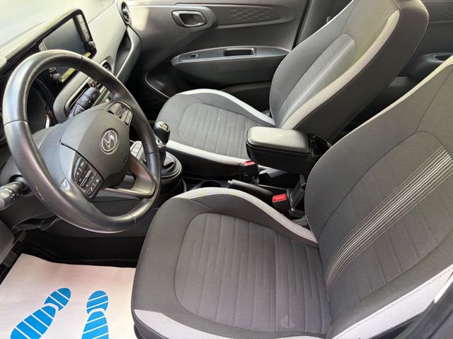 Fahrzeugabbildung Hyundai i10+CarPlay+NaviZB+Allw.LM+SHZ+BT+PDC+ACC