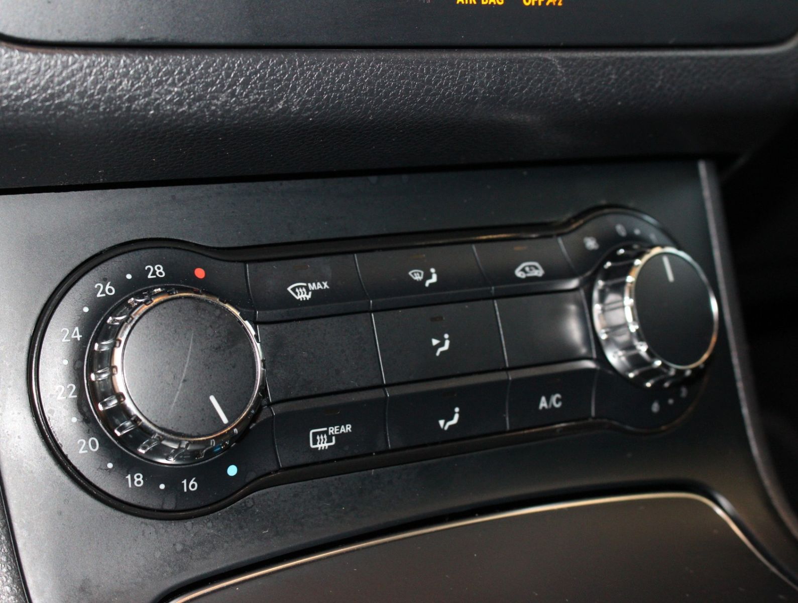 Fahrzeugabbildung Mercedes-Benz B 200 Urban Pano+Distronic+AHK schwenkb.+Sitzhzg