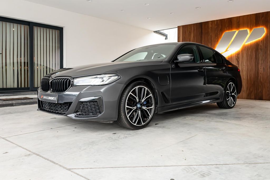 Image of BMW 530