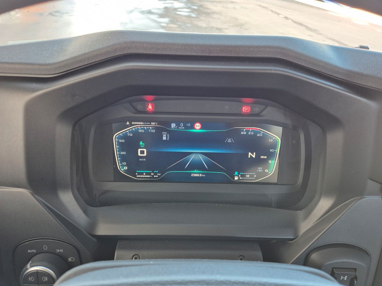 Fahrzeugabbildung Iveco AD200X46/P HR OFF Palfinger PK 12.501 Funk AHK