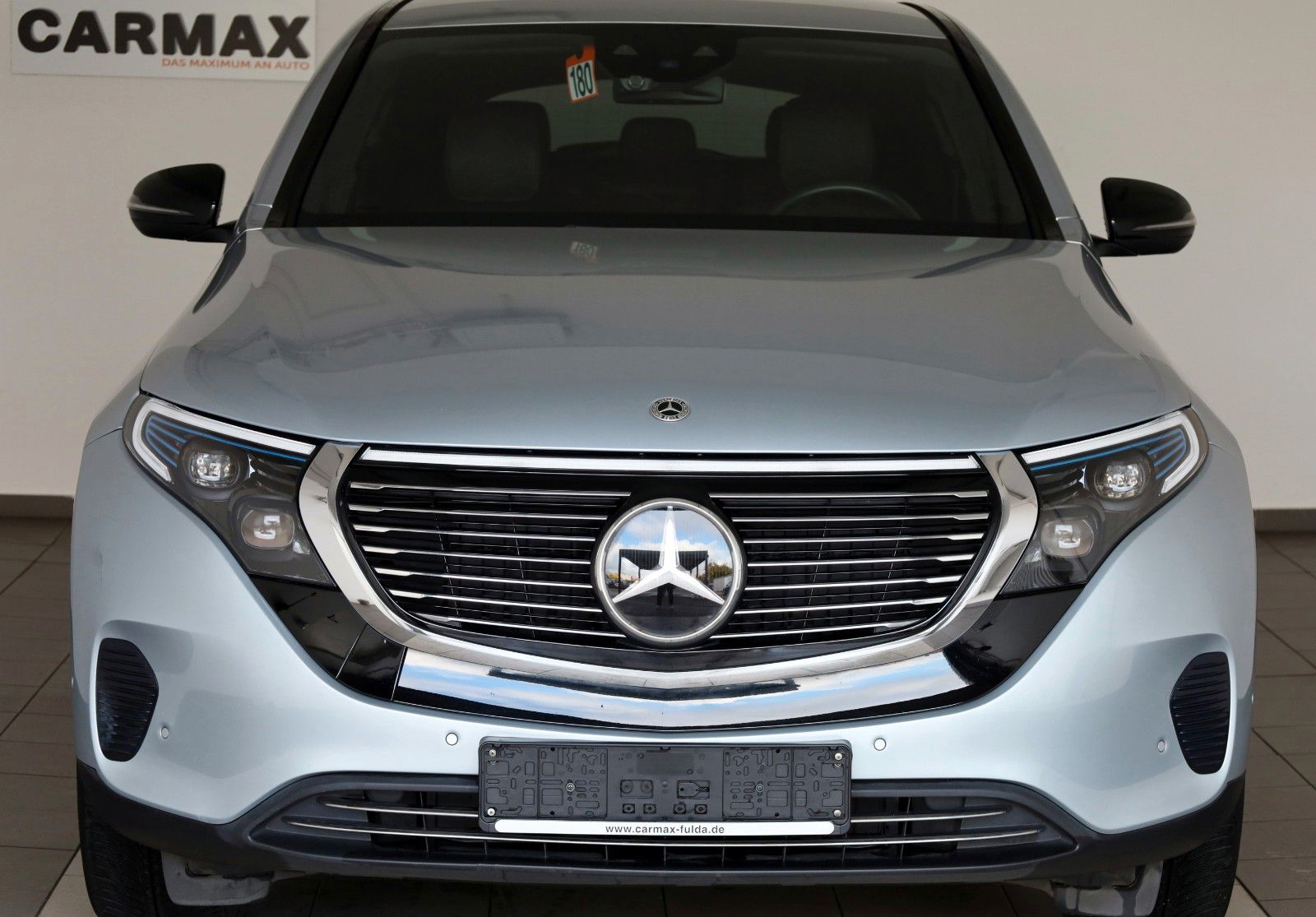 Fahrzeugabbildung Mercedes-Benz EQC 400 4M,Leder,Navi,LED,SH,Kamera,ACC,Keyless