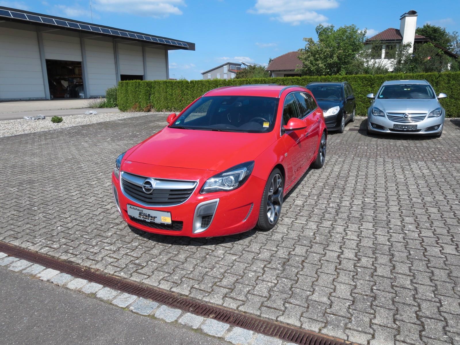 Opel Insignia A Sports Tourer OPC 4x4 AHK 20Zoll