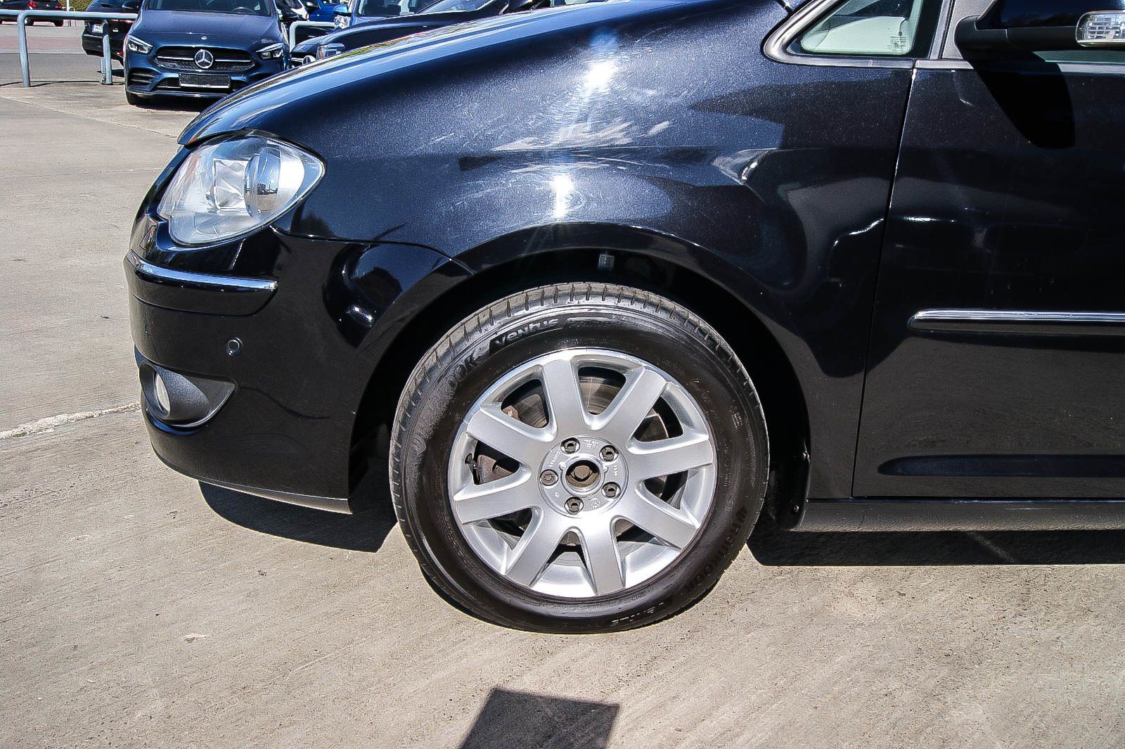 Fahrzeugabbildung Volkswagen Touran 1.4TSI DSG Highline 7-SITZE