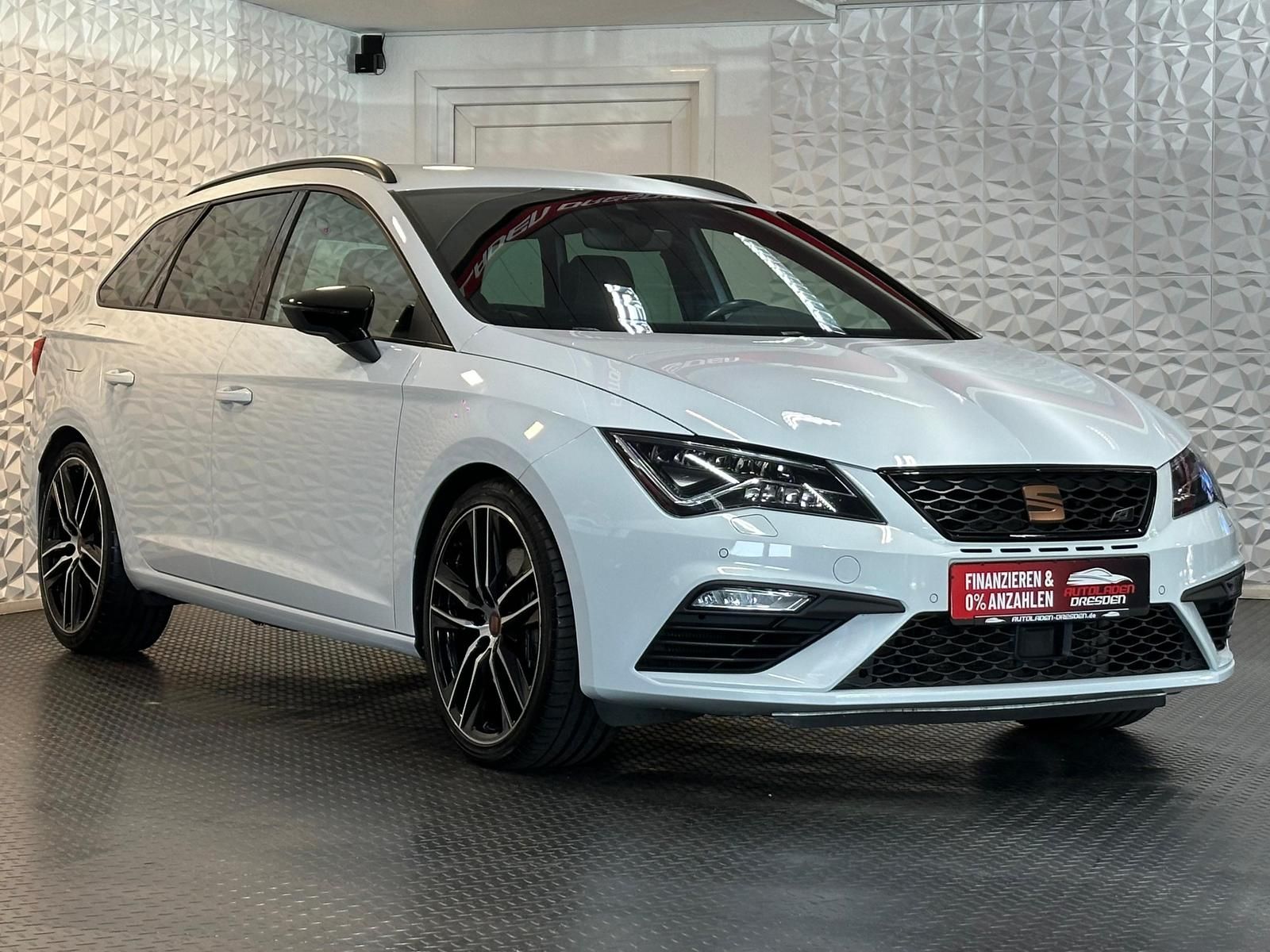 SEAT Leon ST 2.0TSI CUPRA290 LED#ACC#SPUR#NAV#SHZ#CAM - Image 2