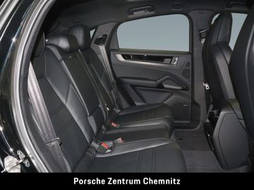 Porsche Cayenne - 8