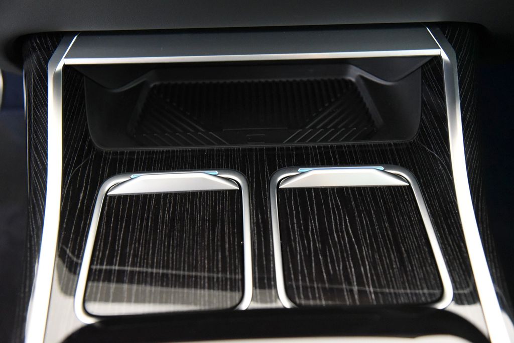 BMW 740