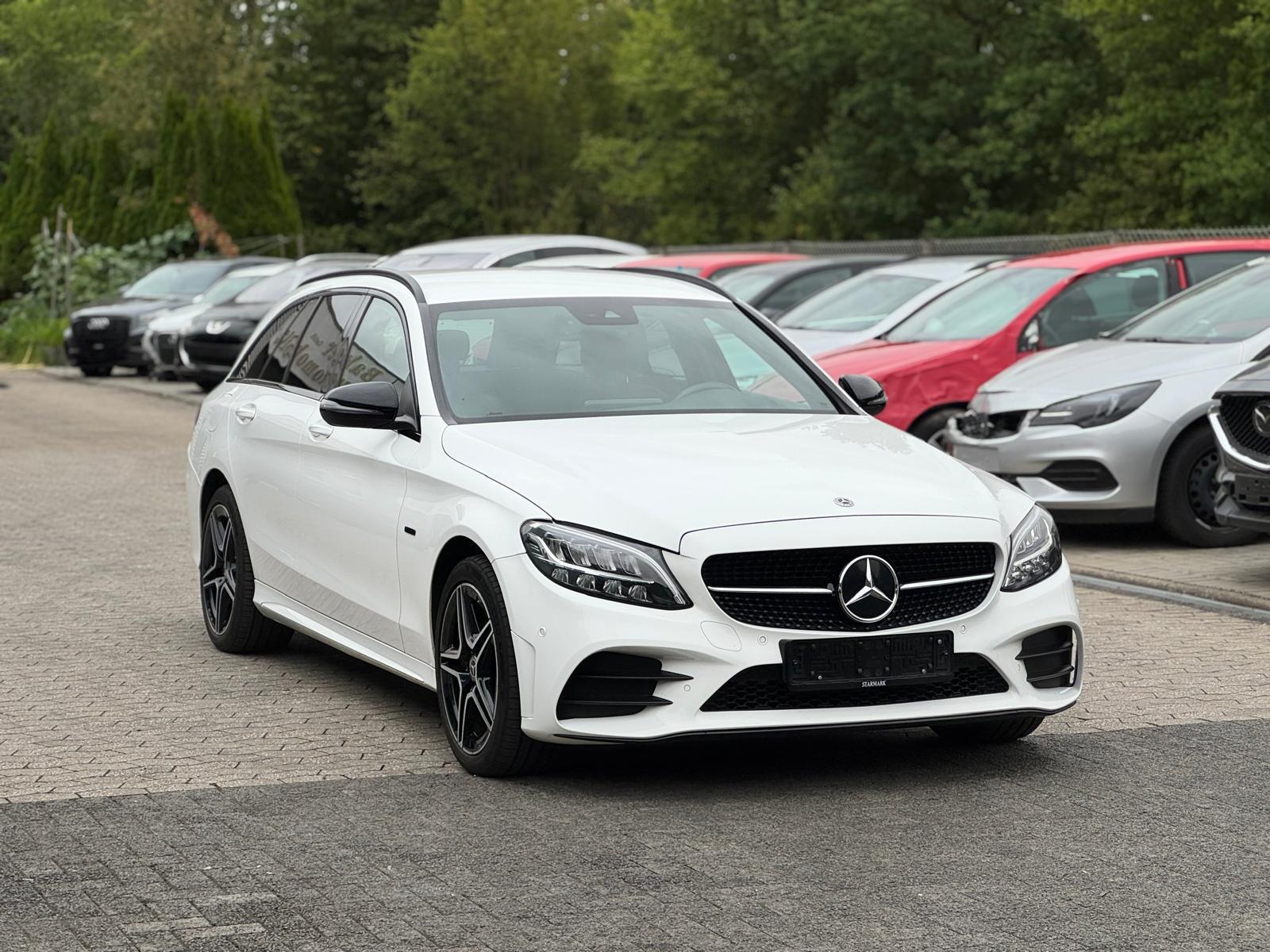 Mercedes-Benz C 300de AMG Night Edition *Wide*Led*Navi*Kamera*