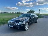 Mercedes-Benz W211 E 320 CDI AVANTGARDE - Mercedes-Benz E 320 aus 2005: Cdi