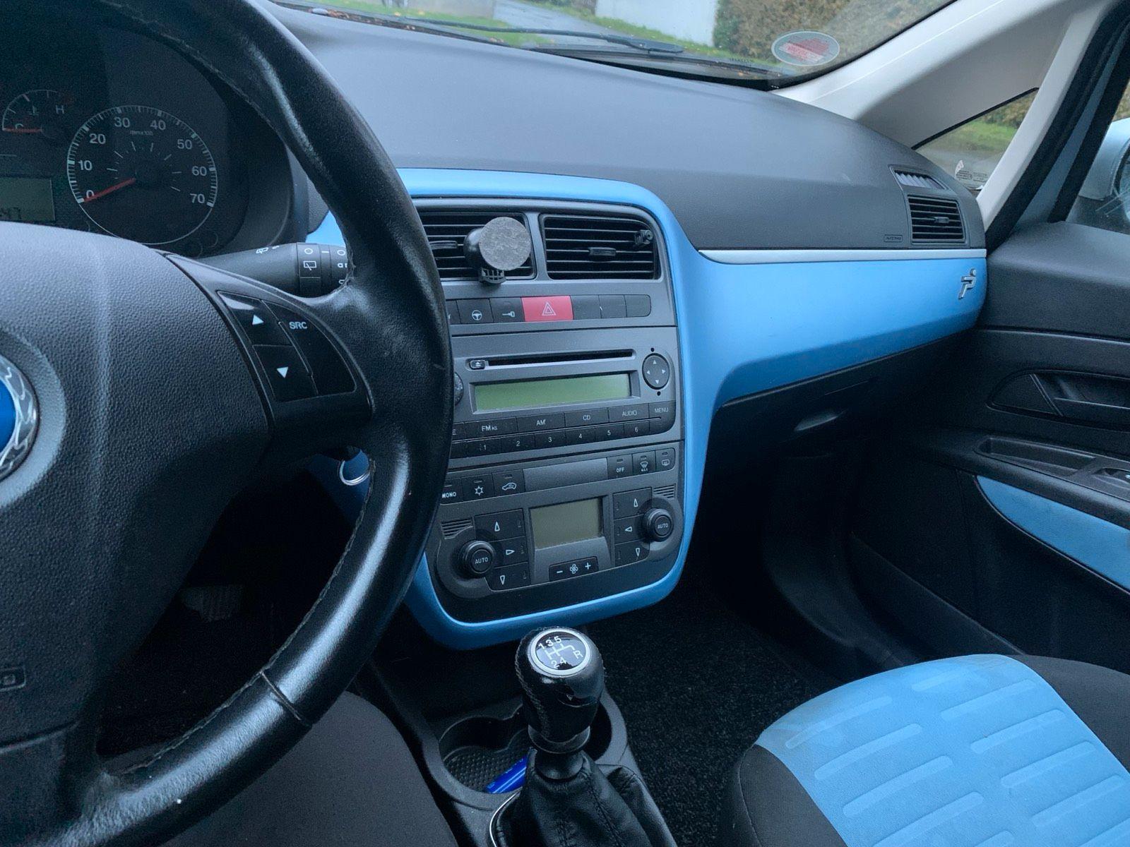 Fiat Grande Punto 2006 — photo 11
