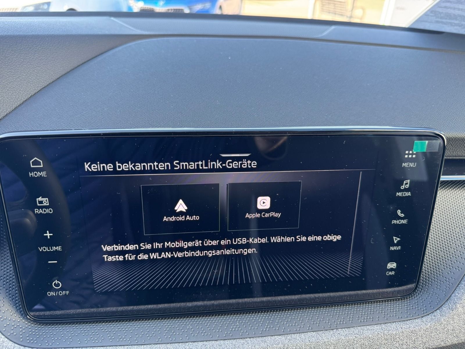 Fahrzeugabbildung SKODA Scala Tour DSG*Matrix*RFK*NAVI*SideAss*ACC*