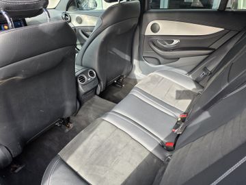 Bild 7 Mercedes-Benz E 220 T d AMG Automatik Comand Kamera PDC SHZ