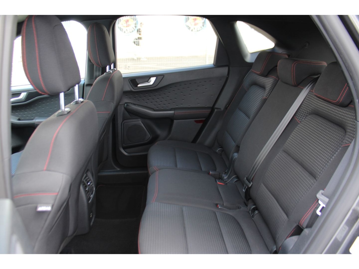 FORD Kuga Hybrid 2.0 EcoBlue ST-Line ACC LED AHK RFK - Image 8
