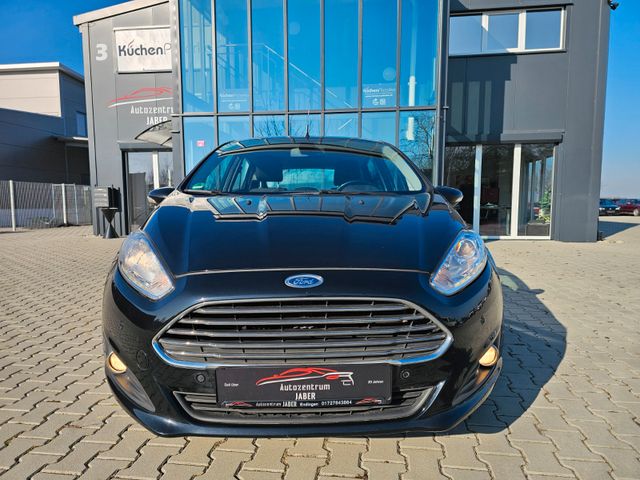 Ford Fiesta Titanium,Sitzheizung,LED,AHK,Klimaanlage,