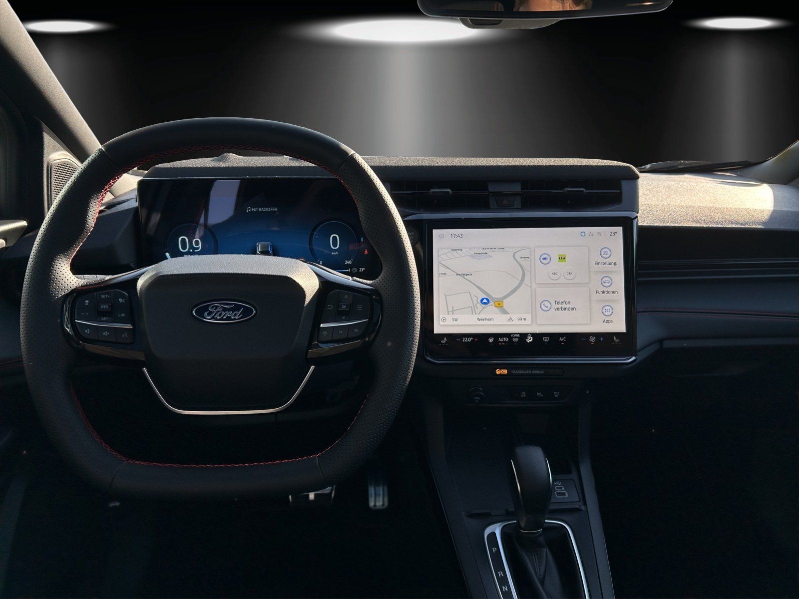 Fahrzeugabbildung Ford Puma ST Line Glas Dach LED Matrix PDC 360 Kamera