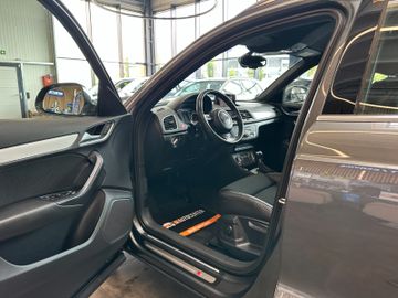 MYAUTOCENTER – Gebraucht- und Jahreswagen mit Werkstattservice in Pfaffenhofen Audi Q3 *S-LINE*TEMPO*NAVI*KEYLESS*BI-XENON*