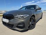 BMW 330i SAG*M PAKET*LASER*HEAP UP*VIRT*DISPLAY*H&K! - BMW 330: M 330i Paket