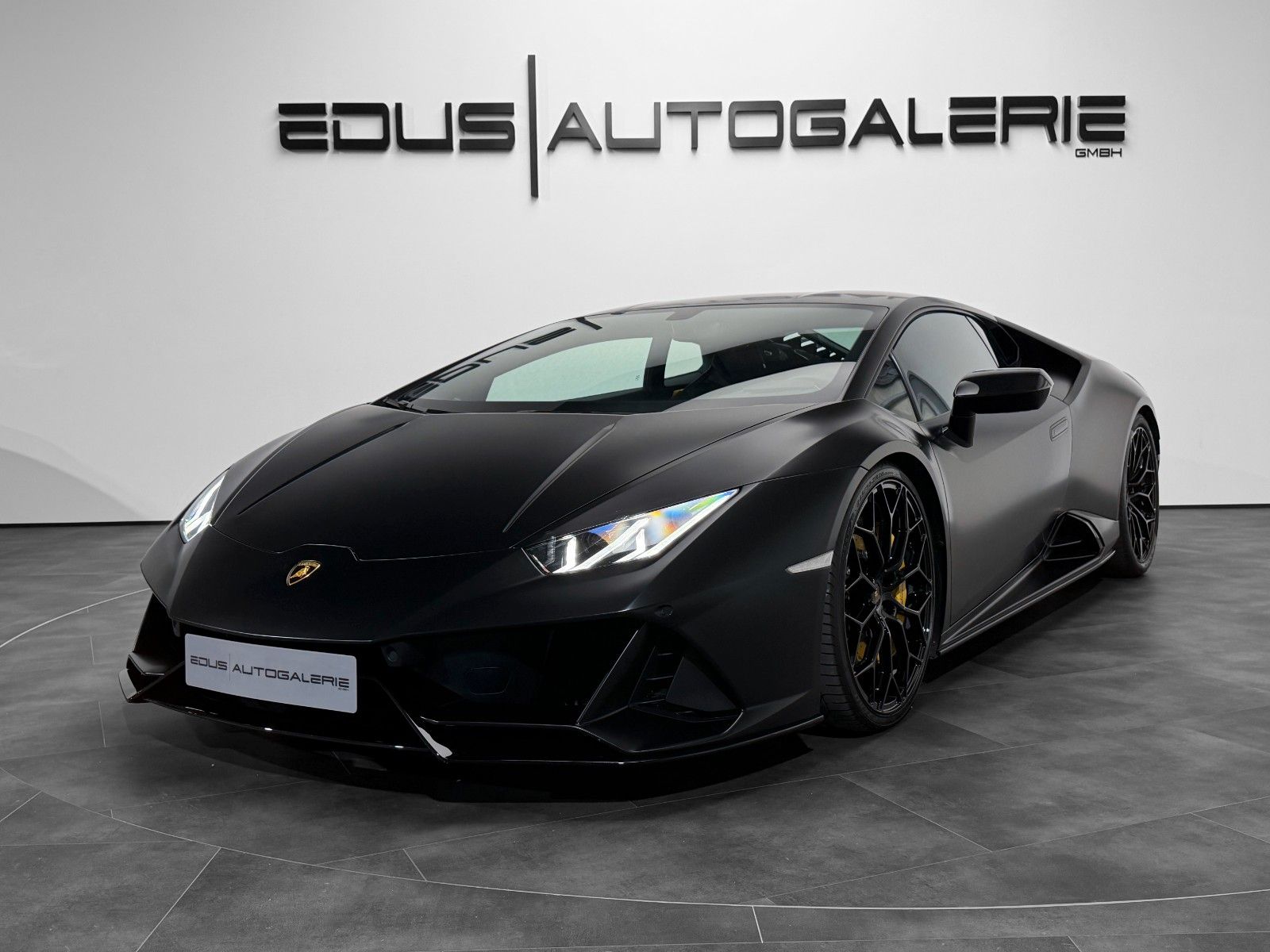 LAMBORGHINI Huracan