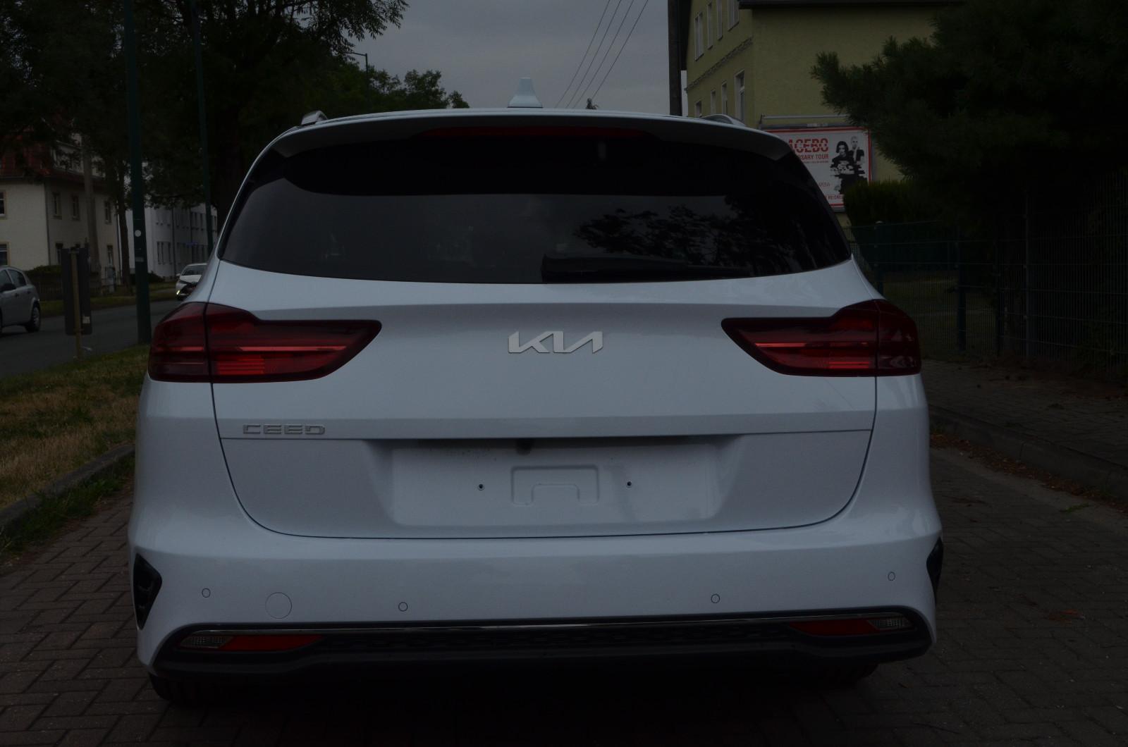 Kia cee'd Sportswagon Platinum Edition Voll !