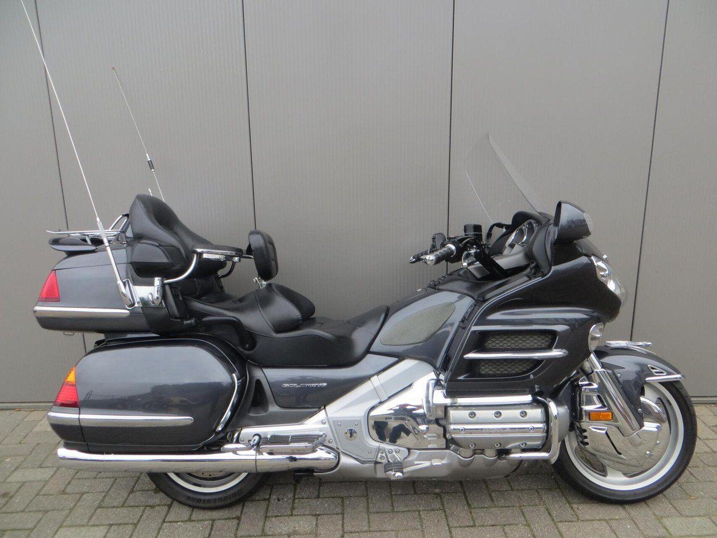 Honda GL 1800 Gold Wing 30Th Anniversary