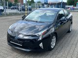 Toyota Prius - Toyota Prius mit Hybrid-Antrieb