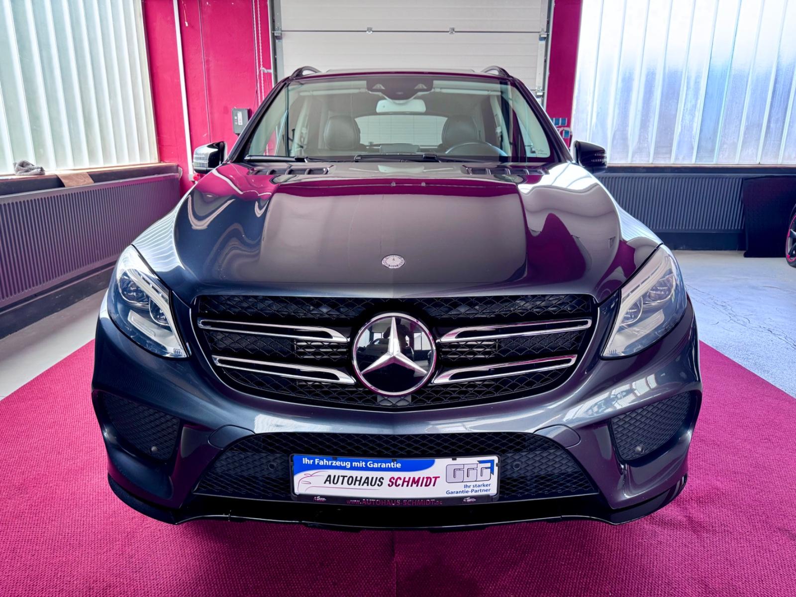 Mercedes-Benz GLE 350 d AMG Line Glasdach AHK Night Distronic