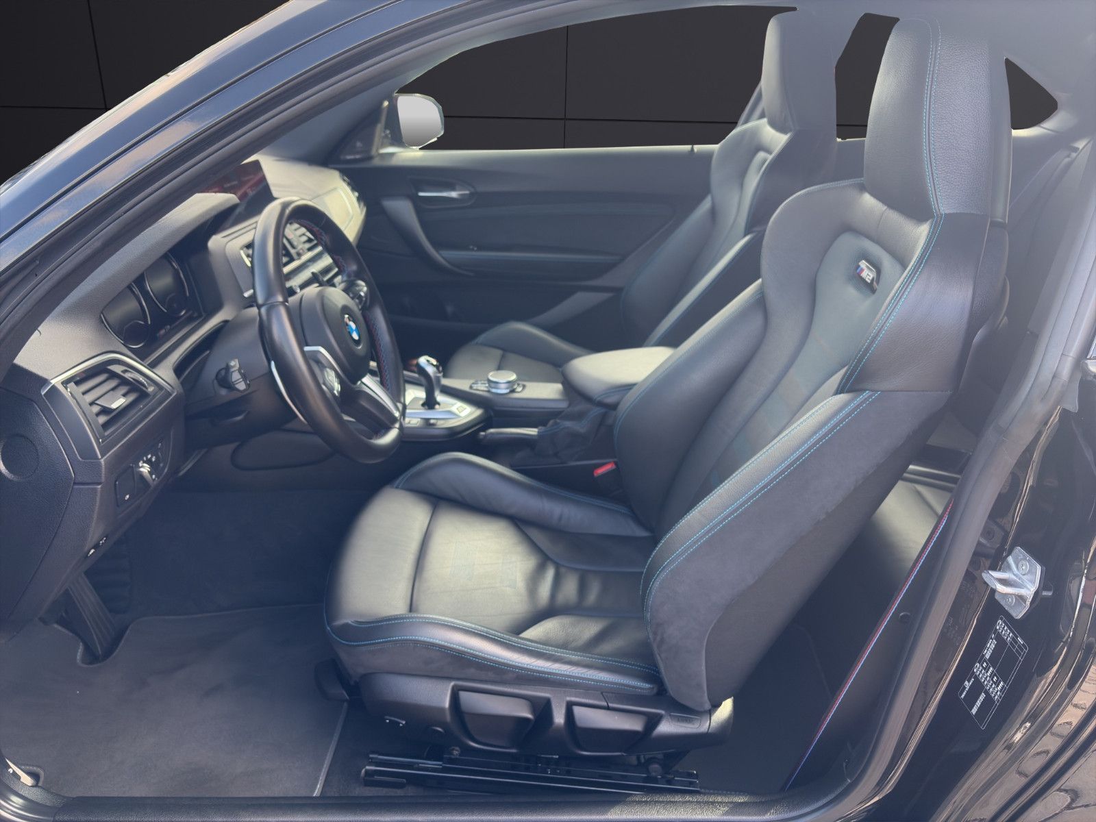 Fahrzeugabbildung BMW M2 Coupe Competition/H&K/Carbon/Apple CarPlay