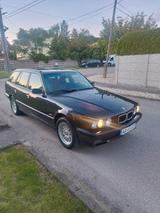 BMW E34 540i Touring - BMW 5 Series: Kombi, E34
