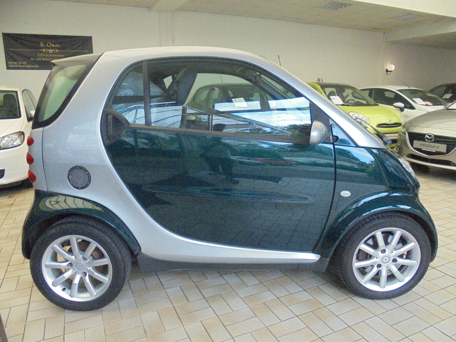 Fahrzeugabbildung Smart ForTwo Automatik/Klima/Panoramadach/Tüv neu/