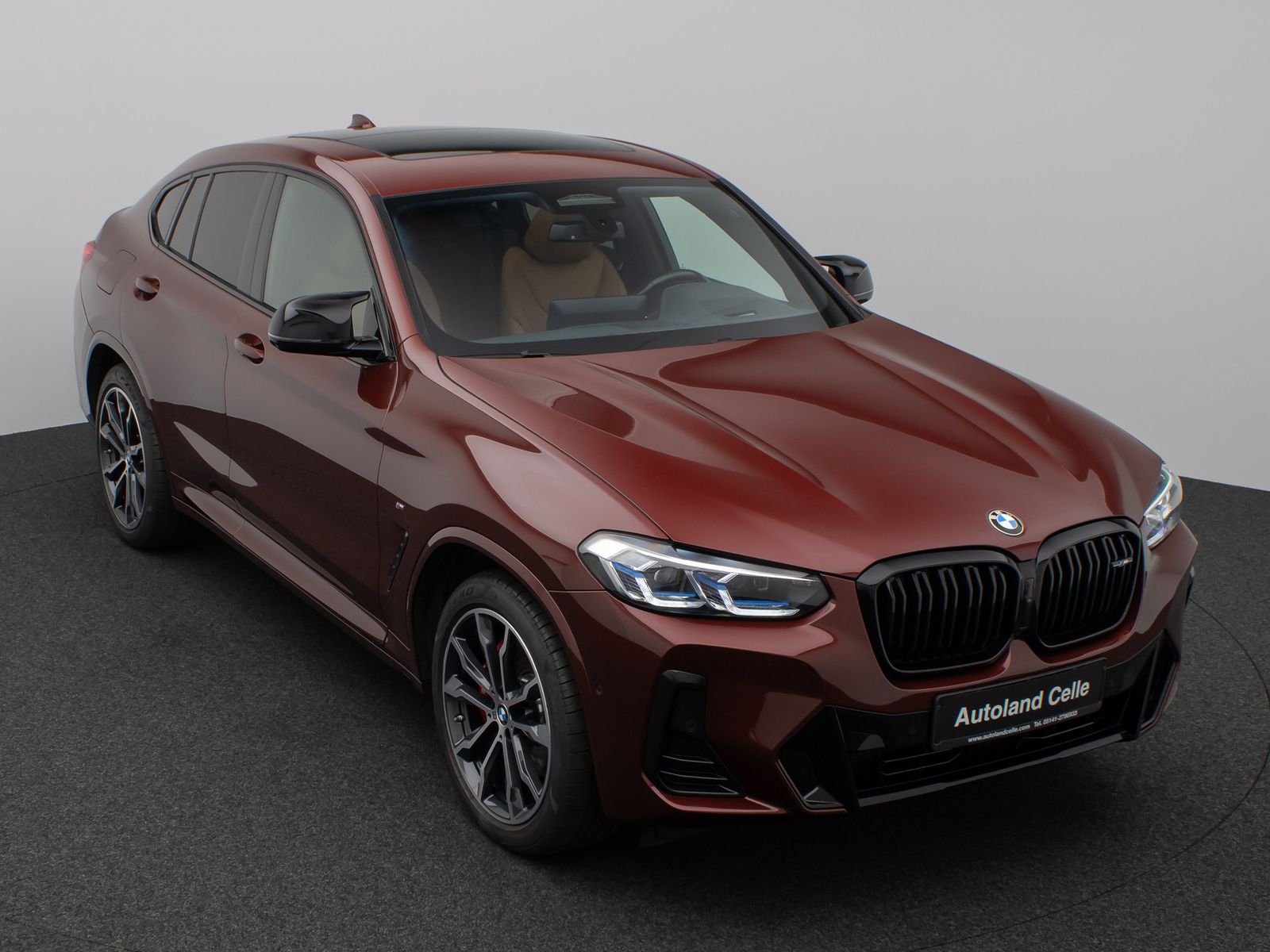 Fahrzeugabbildung BMW X4 M40d 360° Laser DAB Panorama HUD Komfort HiFi
