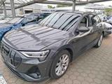 Audi e-tron 55 S line ACC AHK HuD PANO NIGHT MASSAGE - Audi e-tron in Hamburg