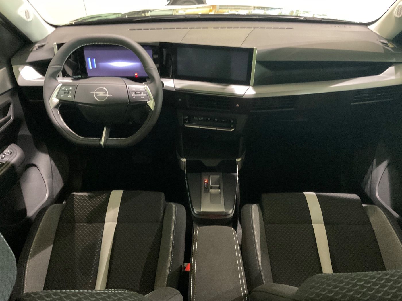 Opel Frontera Electric Edition 83 kW LED+Navi+SHZ+PDC imagem 3