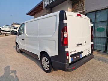 Opel Vivaro - 8