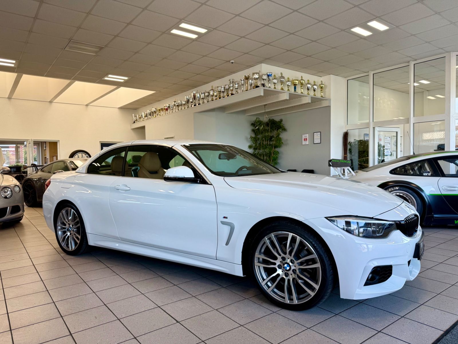 BMW 420d Cabrio M Sport OpenAir/HUD/Inno imagem 2