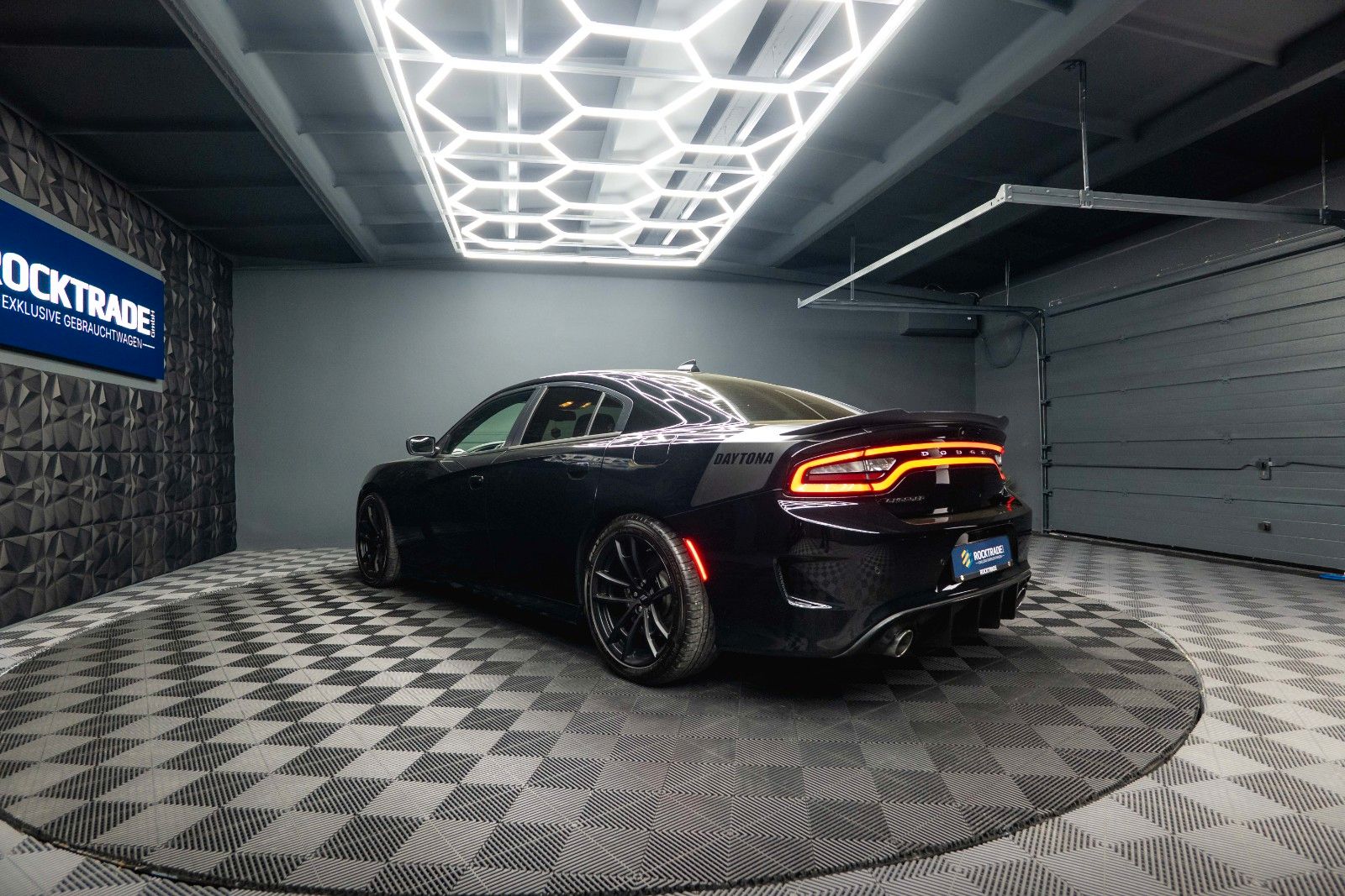 Fahrzeugabbildung Dodge Charger 6.4 V8 SRT 392 SCAT PACK DAYTONA Perform