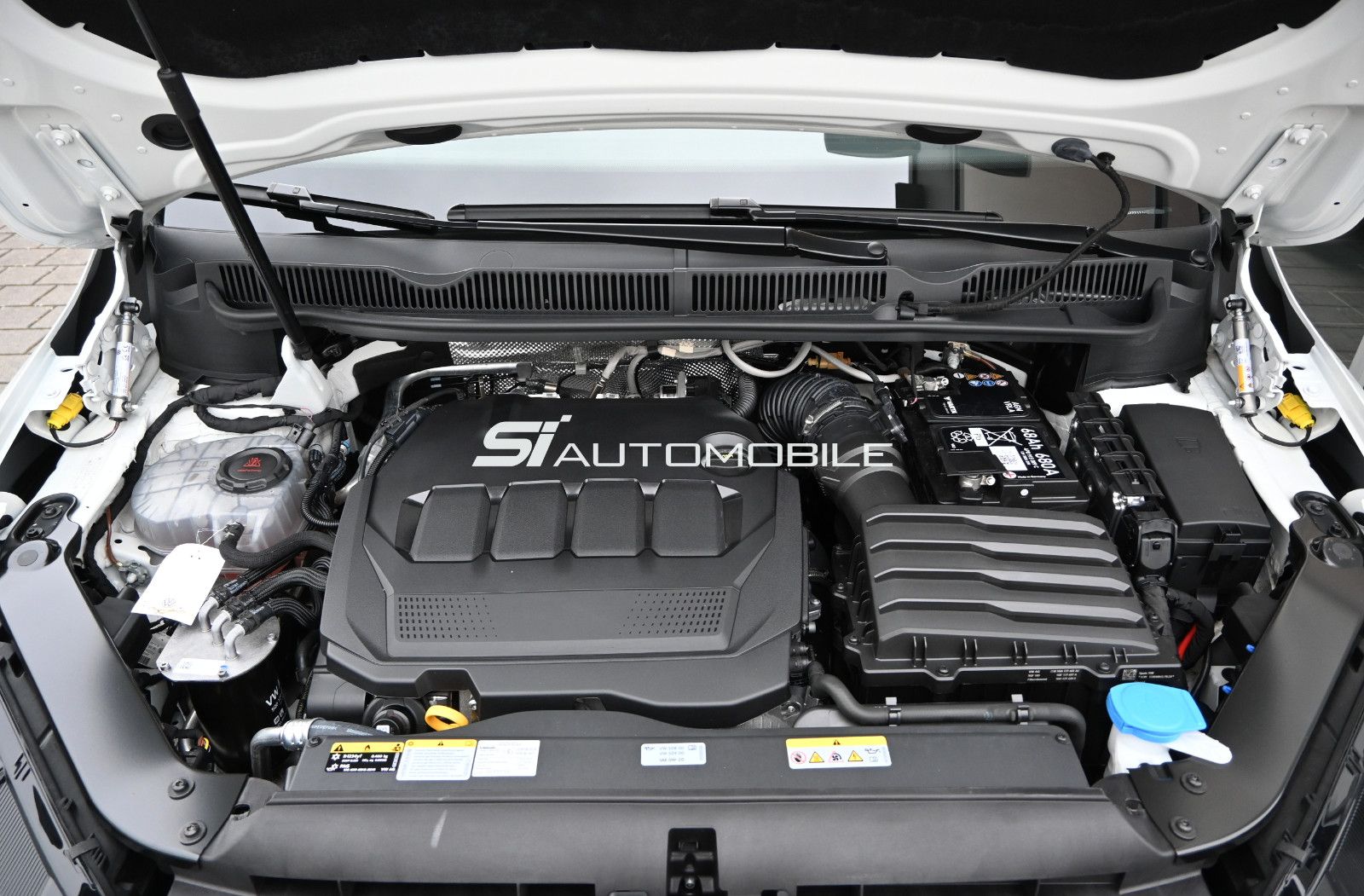 Fahrzeugabbildung Volkswagen Touran 2.0 TDI °UVP 62.225€°ACC°AHK°STHZ°8FACH°