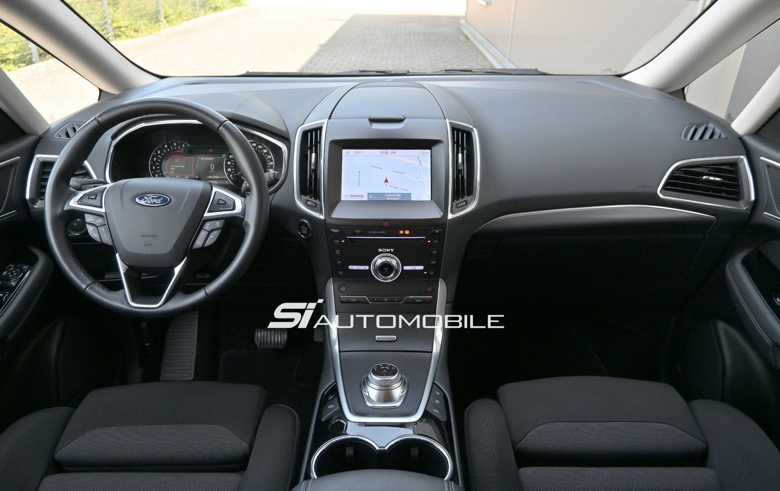 Fahrzeugabbildung Ford Galaxy 2.0 D Aut. Titanium °ACC°AHK°STANDHEIZUNG