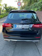 Mercedes-Benz GLC 220 d 4MATIC Autom. BE wenig km - Mercedes-Benz GLC 220: Von Privat
