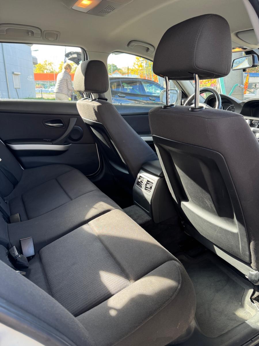 BMW 316 2010 — photo 11