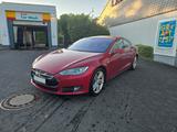 Tesla Model S 85 - Free Supercharge SC01 7 Sitzer CCS - rote Tesla Model S