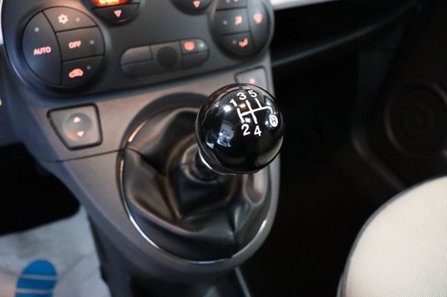 Fahrzeugabbildung Fiat 500 Lounge 1.2 8V|PANORAMA|KLIMA|SERVO|BLUE&ME
