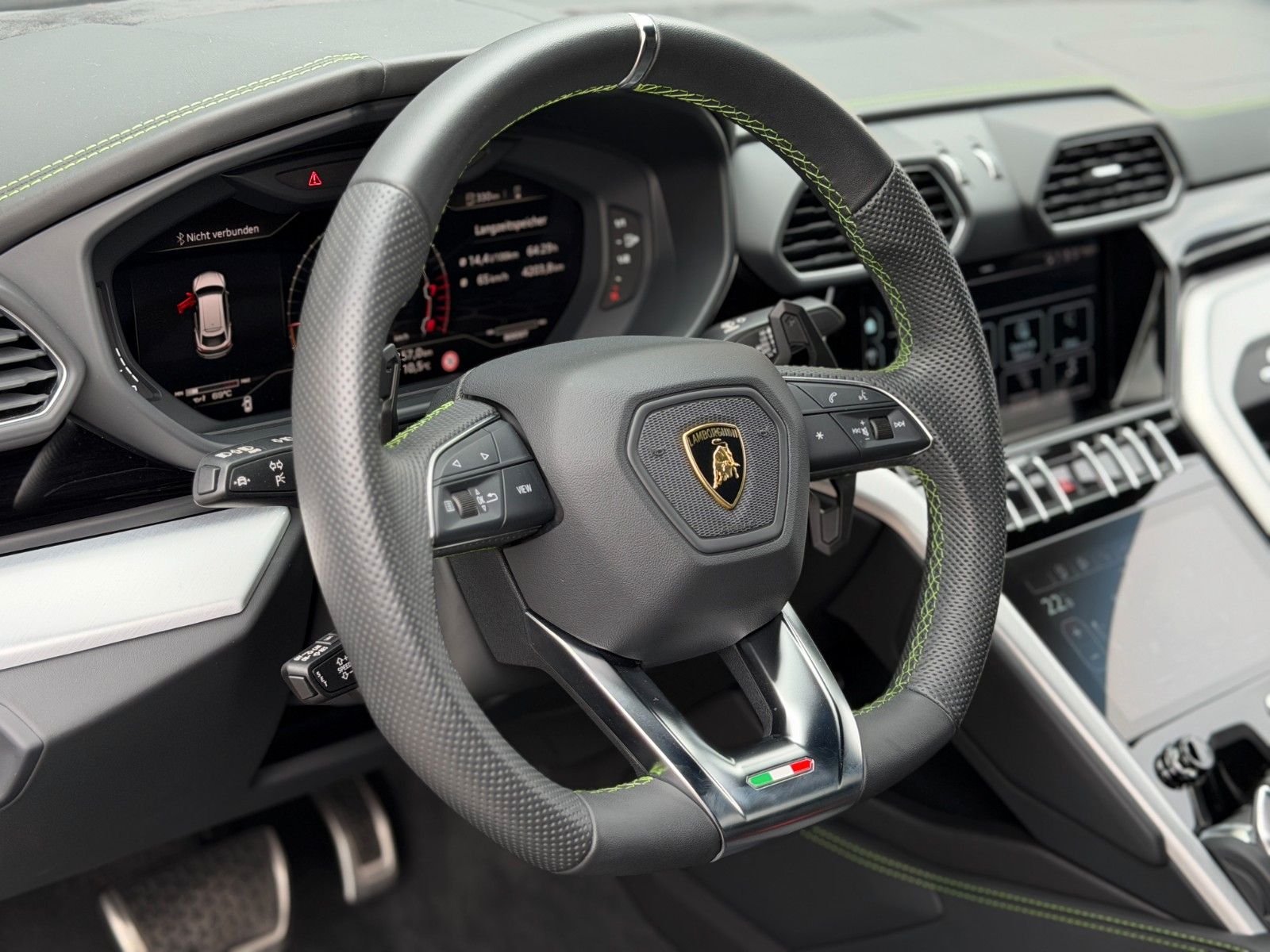LAMBORGHINI Urus Urus 4.0 V8 Autom. MwSt/23-Zoll/B&amp;O/360°/PANO – Ansicht 34