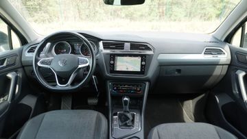 Volkswagen Tiguan - 11