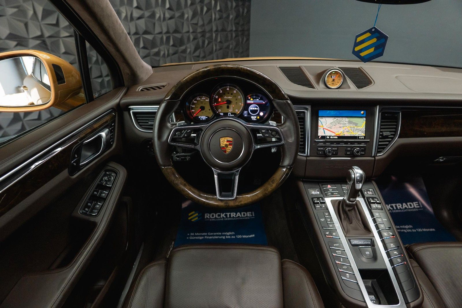 Fahrzeugabbildung Porsche Macan Turbo FENRIR | AURUM | CHRONO+ | LUFT | 21