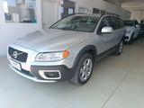 Volvo XC 70 XC70 D5 AWD Summum - Volvo C70 mit 5 Türen