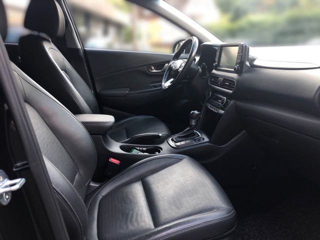 Hyundai Kona Premium 4WD +AHK